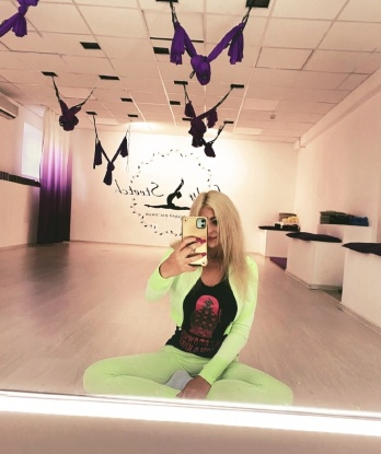 Сексуальная и развратная красотка готова исполнить все твои фантазии. Приезжай ко мне и окунись в океан удовольствия! 1868, 31 год